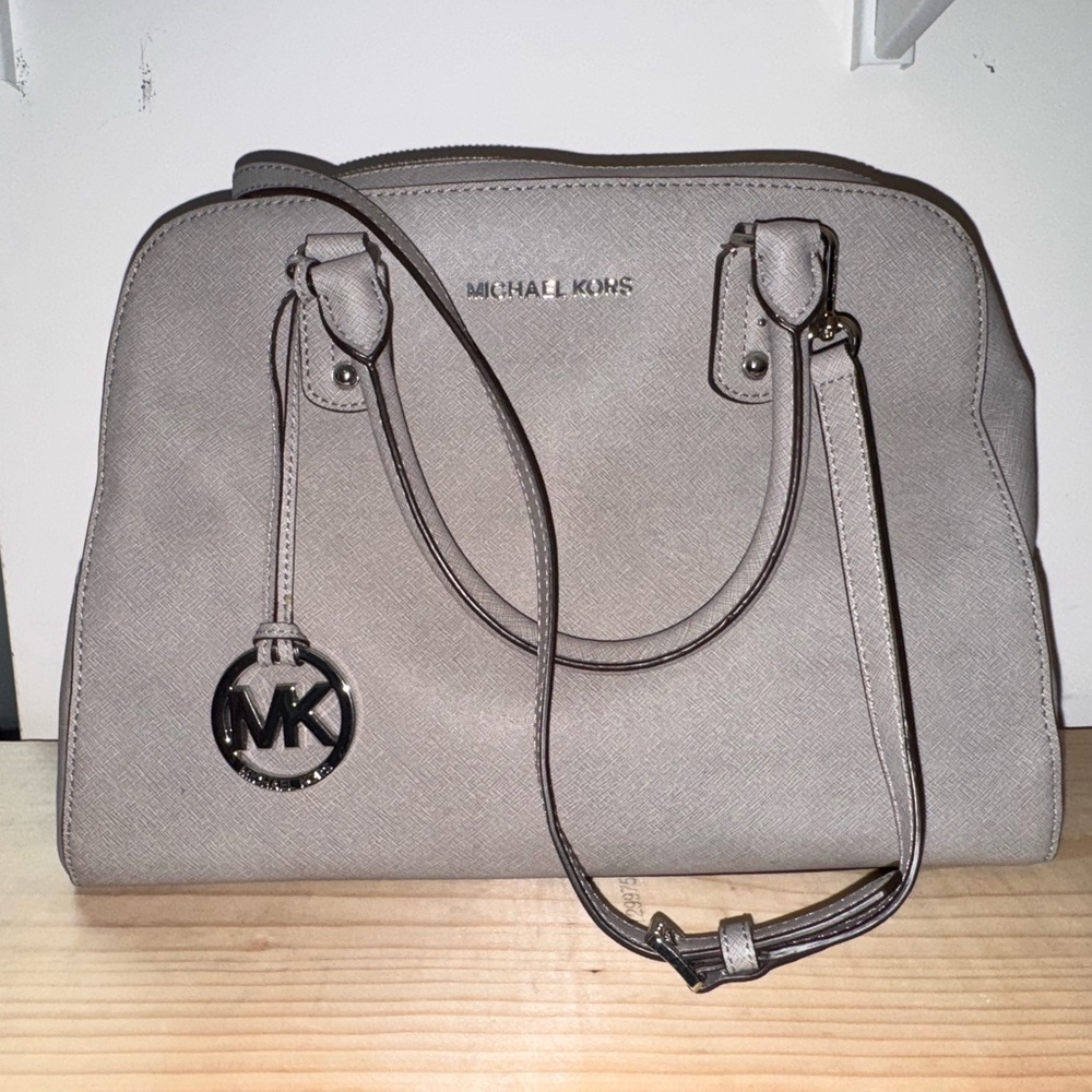 Michael Kors Saffiano LG satchel gray
